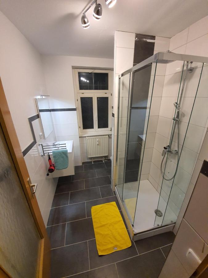 Zentrale 2 Zimmer EG Wohnung mit Balkon Leipzig Exterior foto